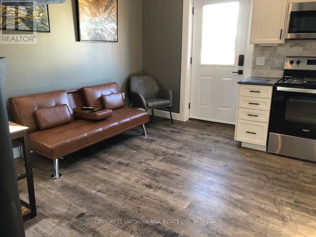 Photo - 45 Chestnut St