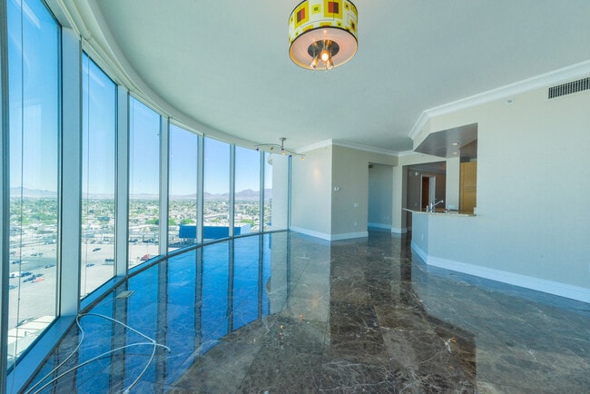 Photo - Turnberry Towers 1508W-Strip/Downtown View...