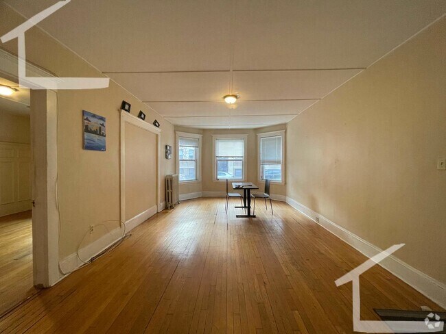 Building Photo - Allston Village 4 bed 2 bath near Charlie'... Rental