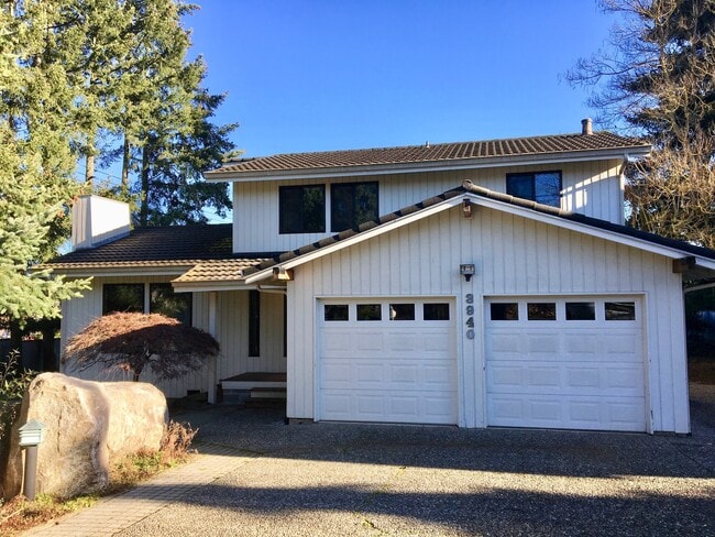 Beautiful 4 Bedroom near Microsoft Availab... - Beautiful 4 Bedroom near Microsoft Availab... Casa