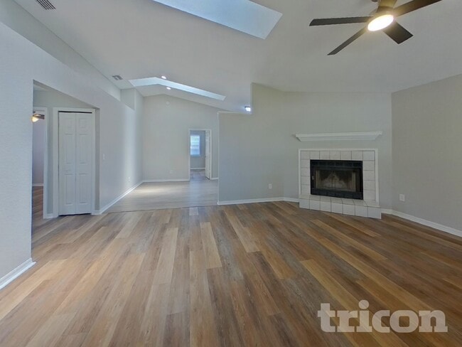 Photo - 7005 59th St N