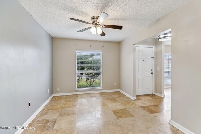 Photo - 14018 Fish Eagle Dr E