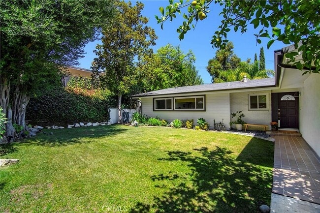 Photo - 20459 Tiara St