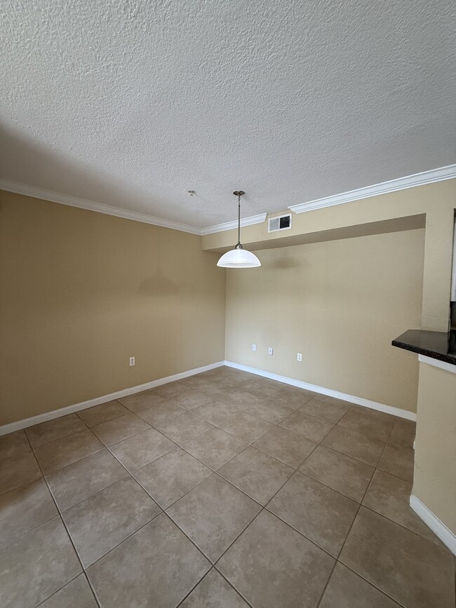 Photo - 800 Boardwalk Dr