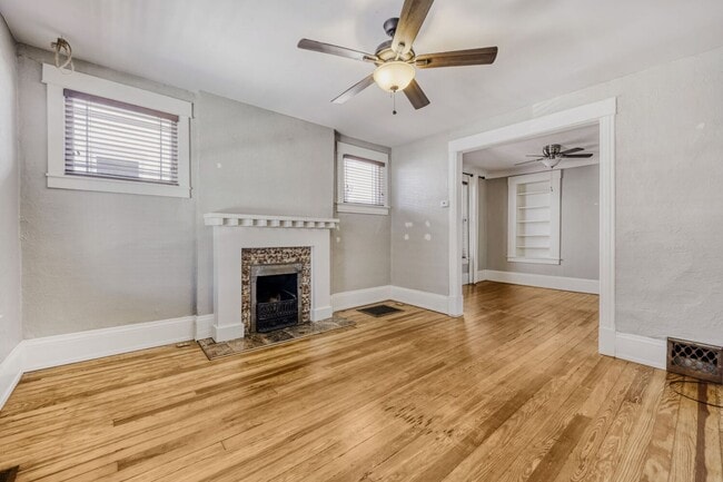 Photo - LOCATION LOCATION!! Beautiful 2-bed 1-bath duplex located in the highly desirable West Highlands ...