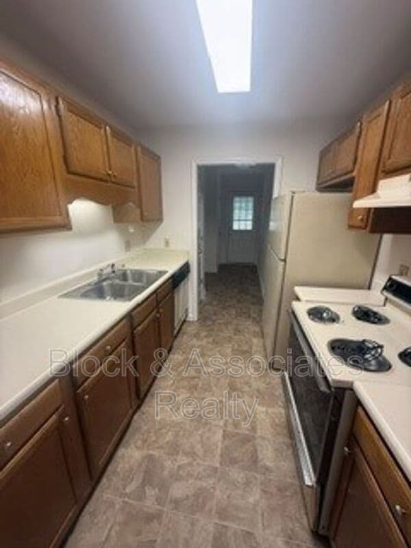 Photo - 1325 Timberlane