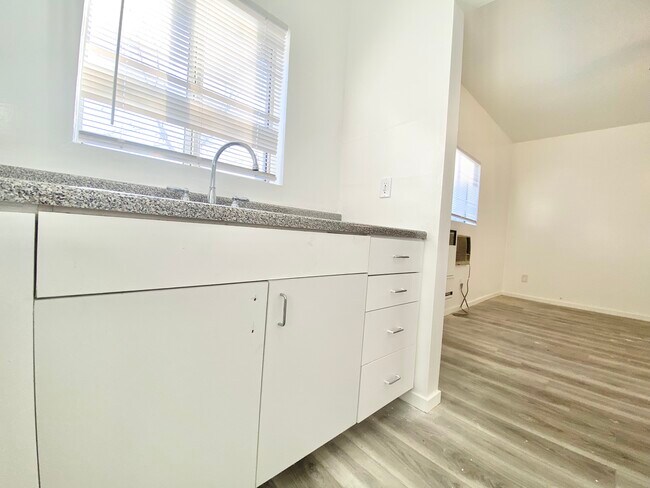Photo - 733 S. Coronado St Los Angeles, CA 90057 Unidad 304