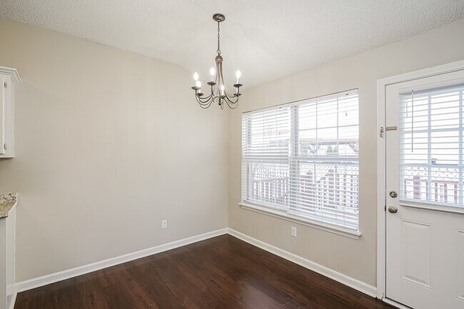 Photo - 306 Hank Aaron Cove