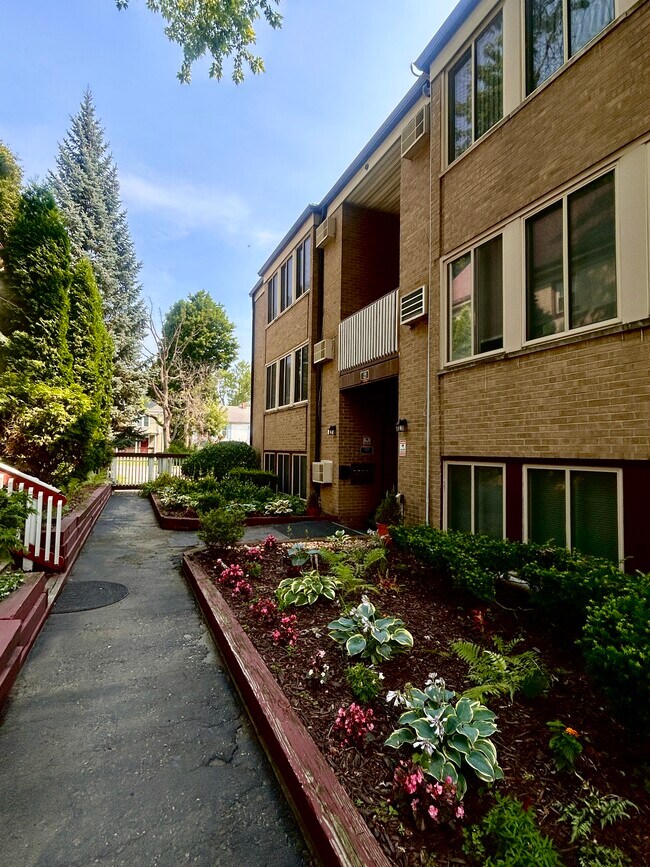 Perrin Street Apartments