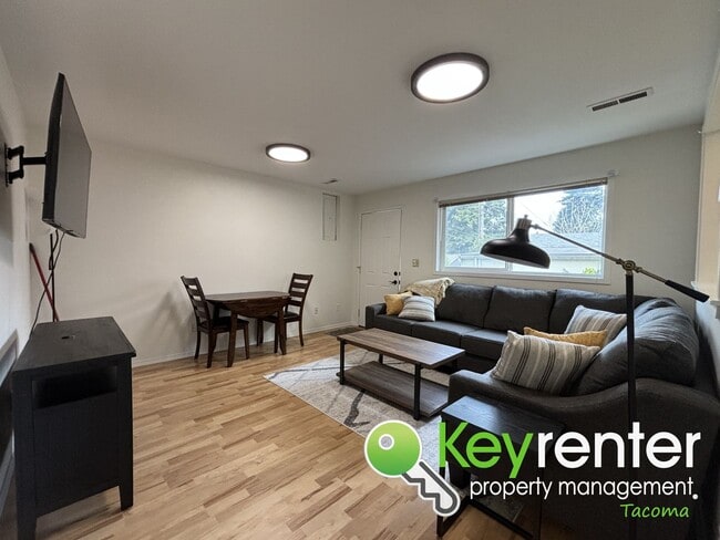 Photo - Classic north Tacoma neighborhood ADU unit with character!