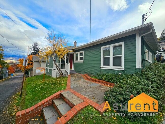 Photo - Charming 3-bedroom, 2-bathroom Home: Utili...