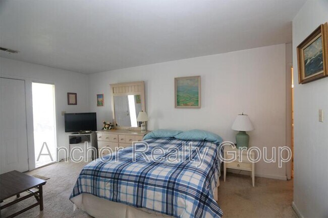 Photo - 214B-2 57th Street