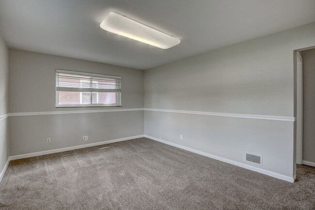 Photo - 5739 Cheviot Rd Unit 1