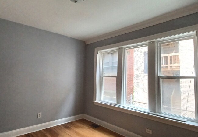 Photo - 7307 S Bennett Ave Unidad 1