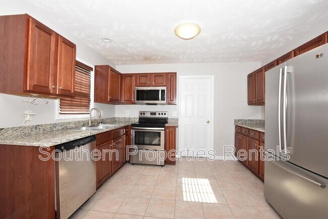 Photo - 284 Briarwood Pl