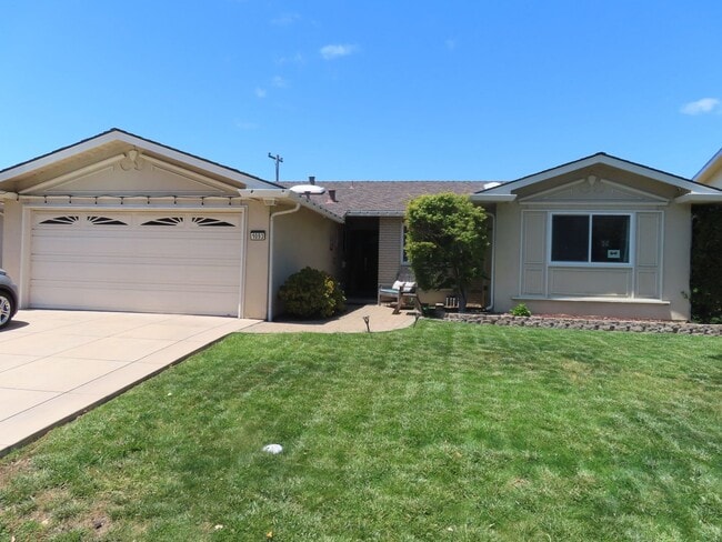 Building Photo - Awesome San Jose Home Near Top Schools, Pa...