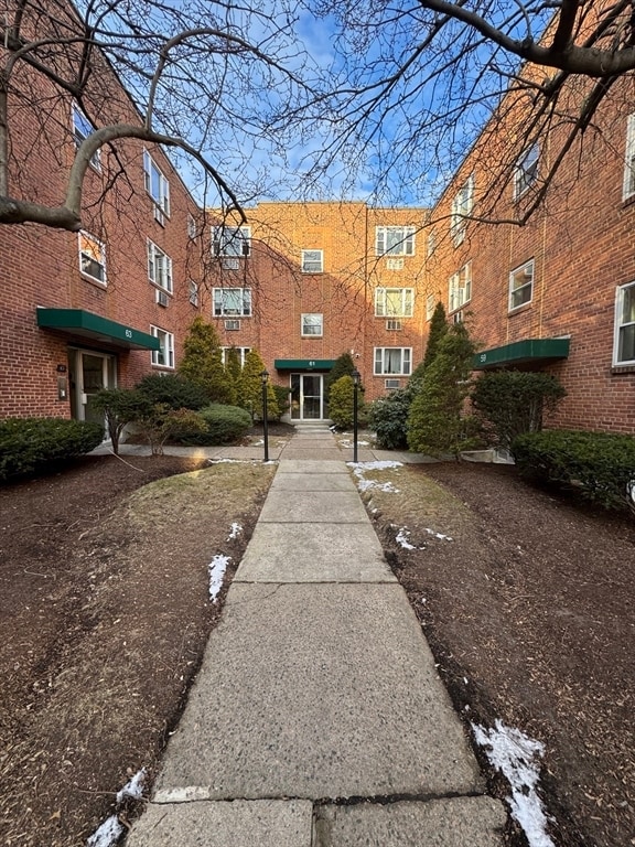 Building Photo - 61 Colborne Rd Unit B1