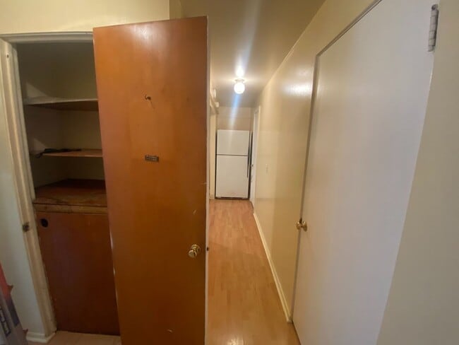 903/905 E. Hoffman Ave
