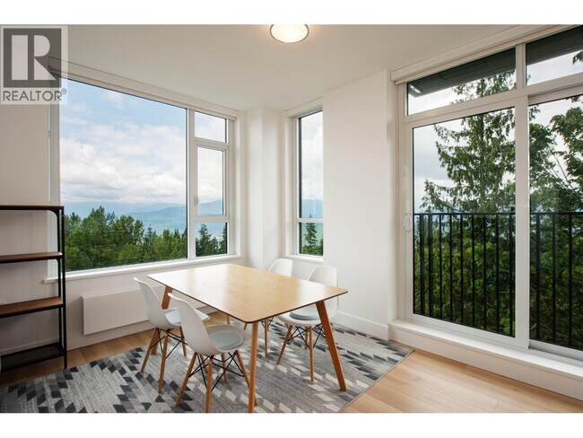 Photo - 8750 University Crescent Unit 704