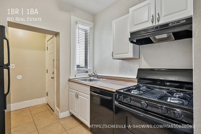 Photo - 718 N Grant St Unit 5