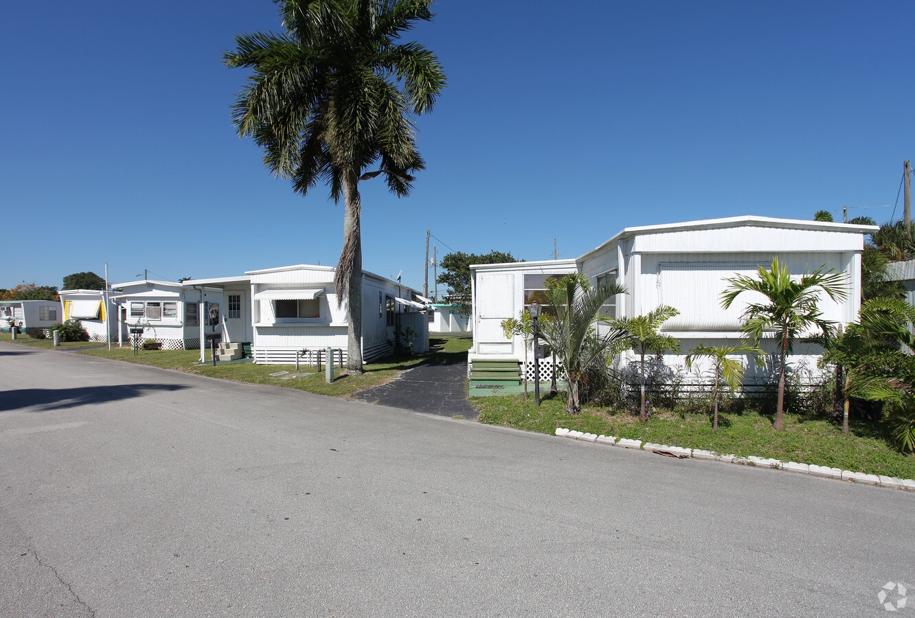 Photo - 1637 S Military Trl