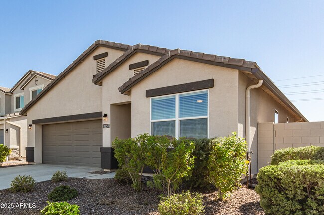 Photo - 1357 E Chillingham Rd