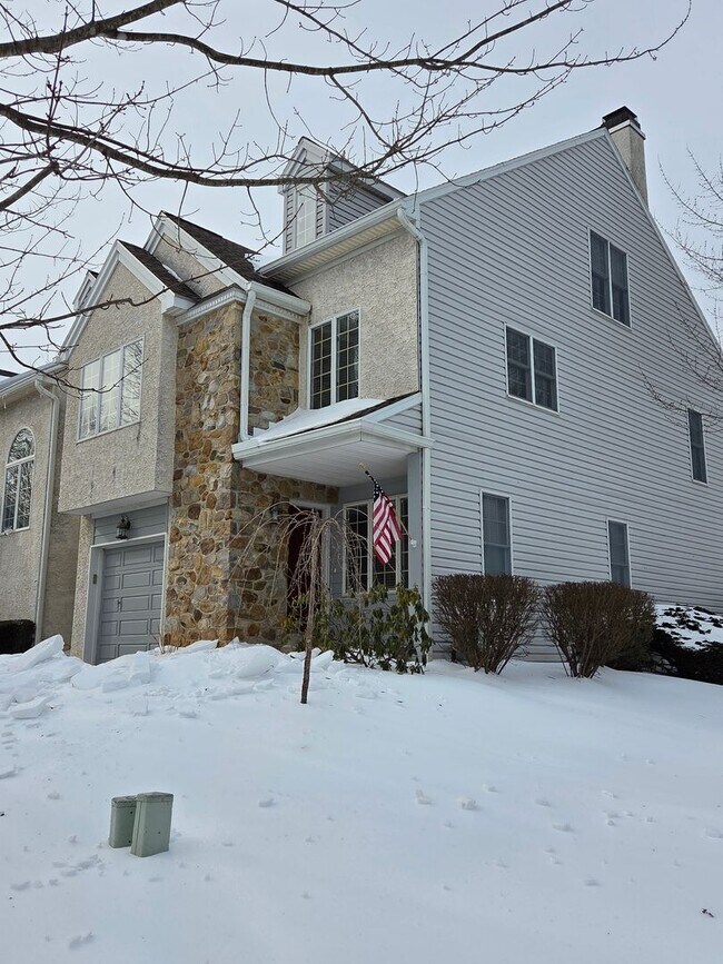 Photo - Beautiful Home Available in Evian!