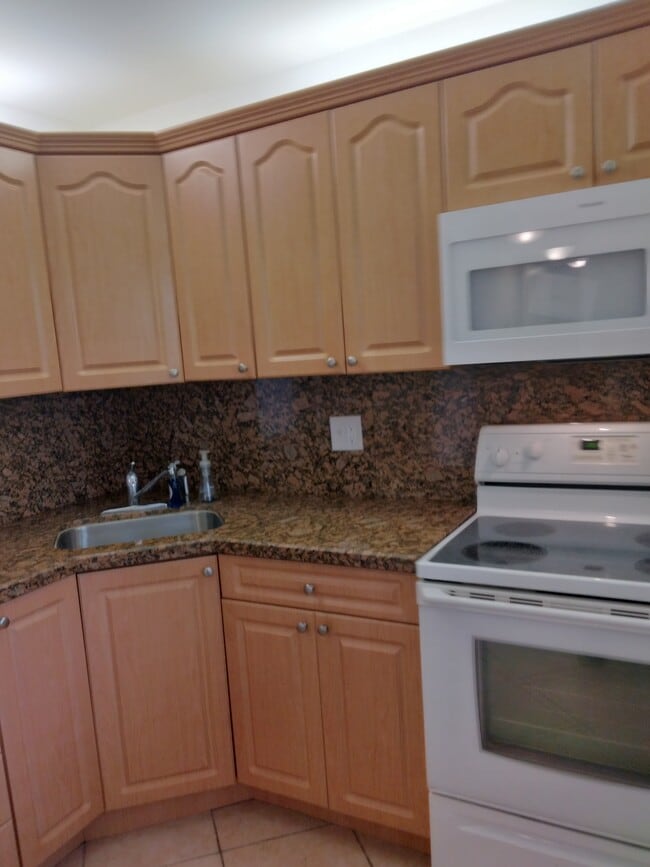 Photo - 5801 NW 62nd Ave Unit $1425/month 1stFloor cnr