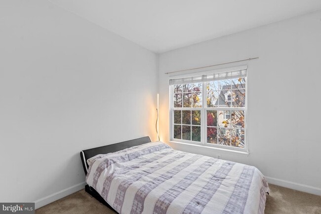 Photo - 8328 Gibbs Way