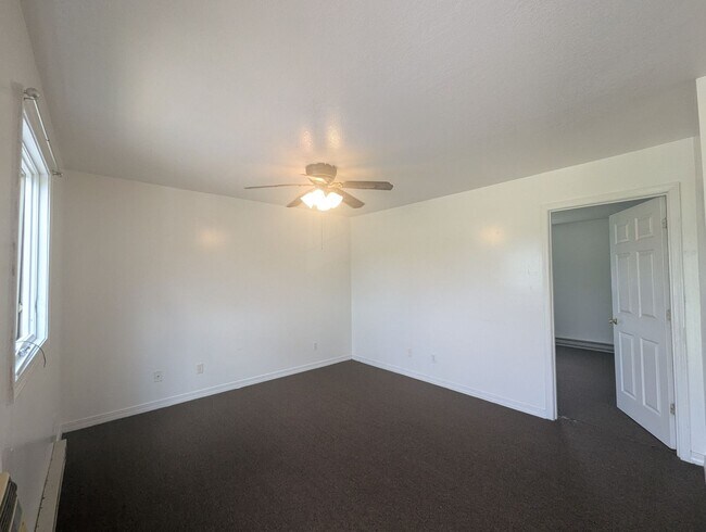 Photo - 1 Bed/1 Bath Apartment in Melbourne Unit 3
