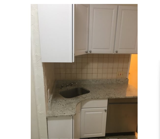 Photo - 4 Adella Pl