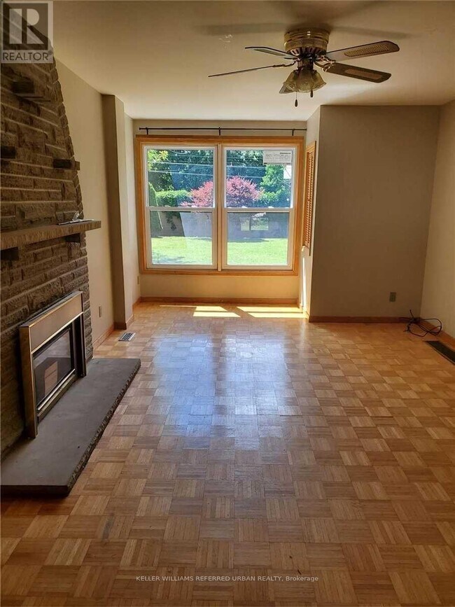 Photo - 598 Middlewoods Dr