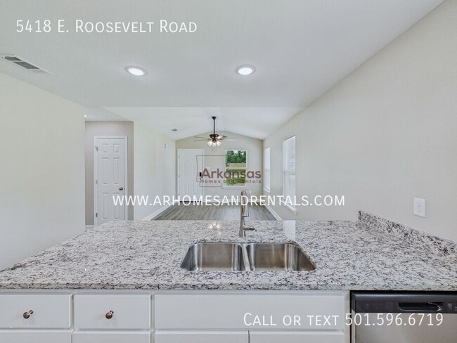 Photo - 5418 E Roosevelt Rd