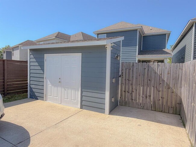 Photo - 176 Ave of The Orchards