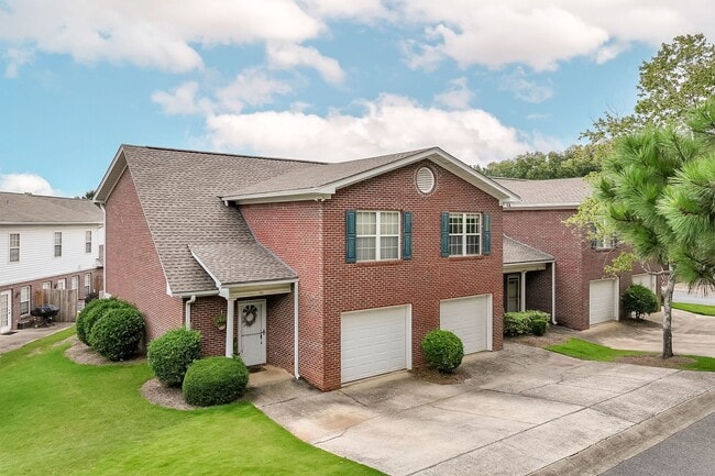 Photo - 2428 E University Dr