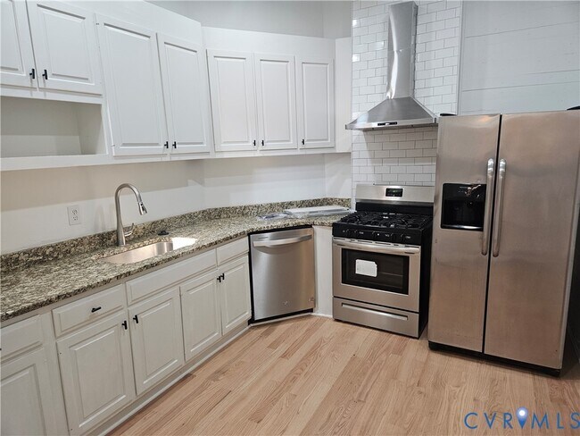 Photo - 4 N Harrison St