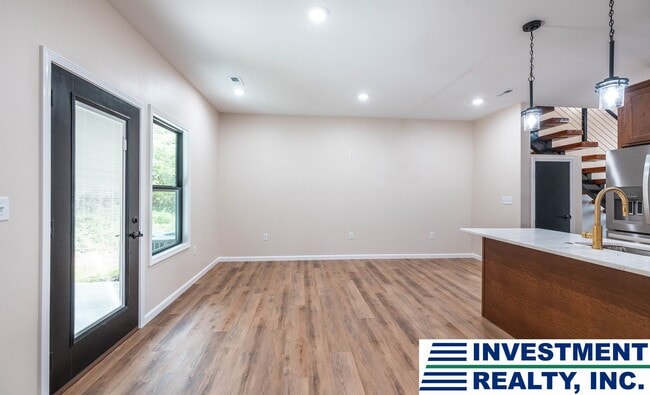 Photo - M182-MF3 Unidad B