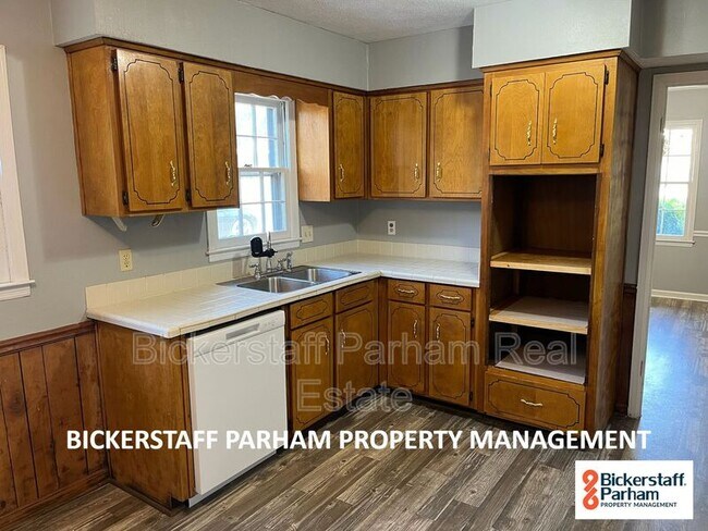 Photo - 4661 Acorn St