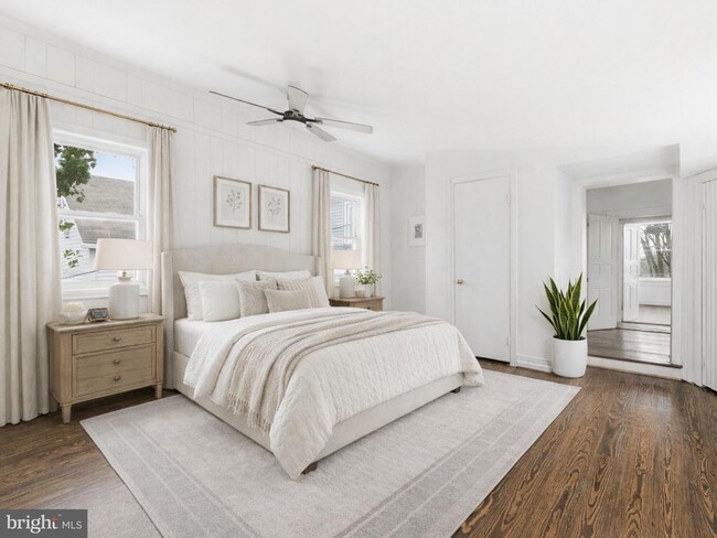 Photo - 3110 Main St