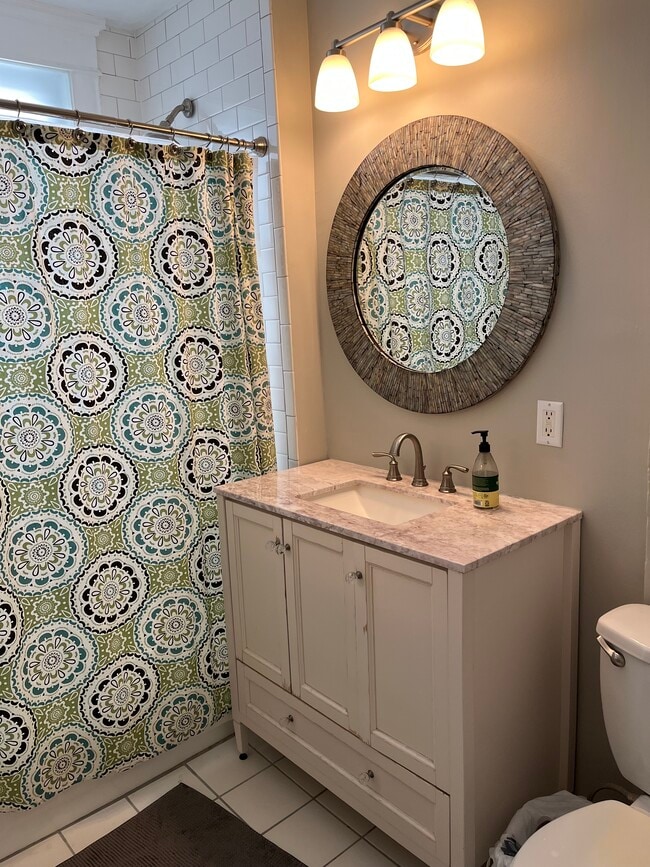 Photo - 2555 Emerson Ave S Unit 2