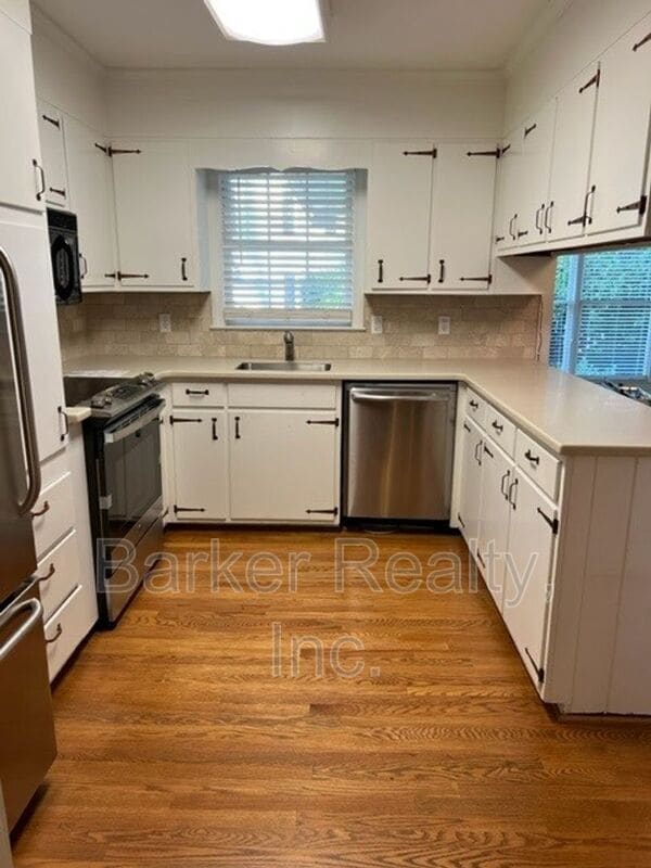 Photo - 804 Burke St
