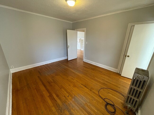 Photo - 7931 S Manistee Ave Unit 2S