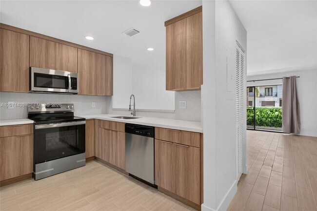 Photo - 2880 Coral Springs Dr Unidad 2878