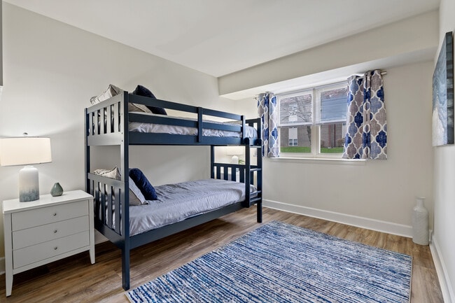 Woodsdale Apartments