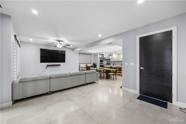 Photo - 25 N 11th St