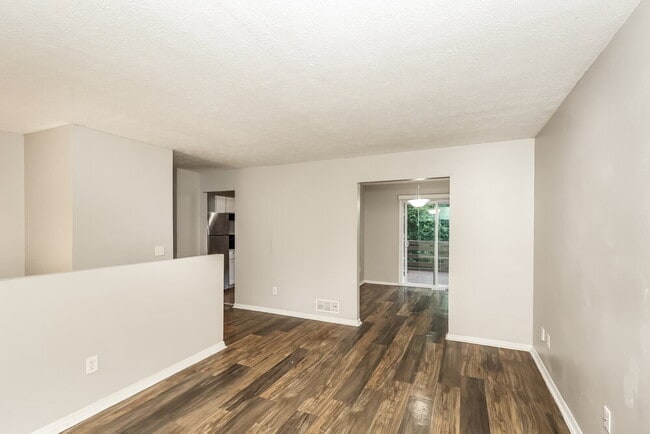 Photo - 4522 Doral Dr SW