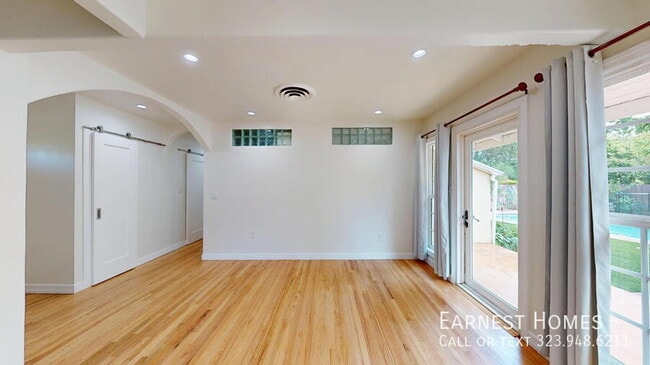 Photo - 19022 Sylvan St