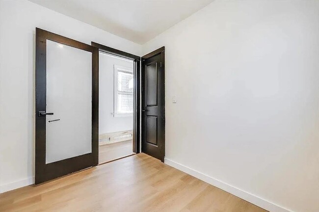 Building Photo - 608 Palisade Ave Unit 1