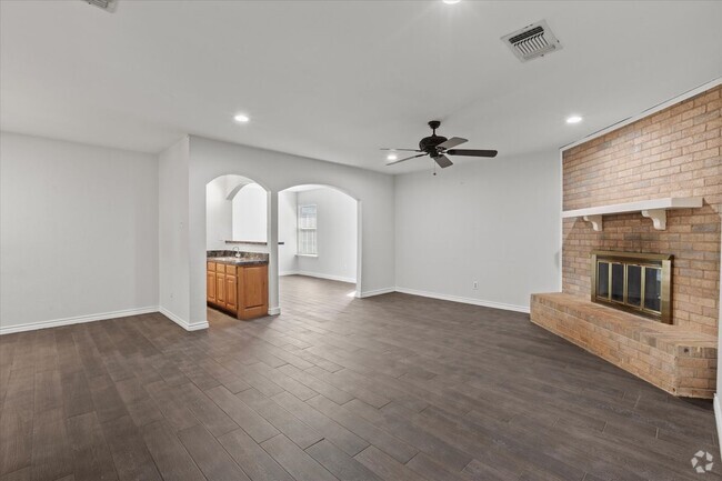 Building Photo - 521 Cole Ave Rental
