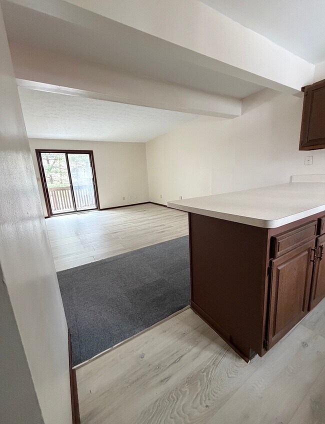 Kitchen looking out towards living room - 624 Portage Lakes Dr